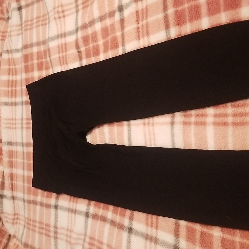 Black leggings